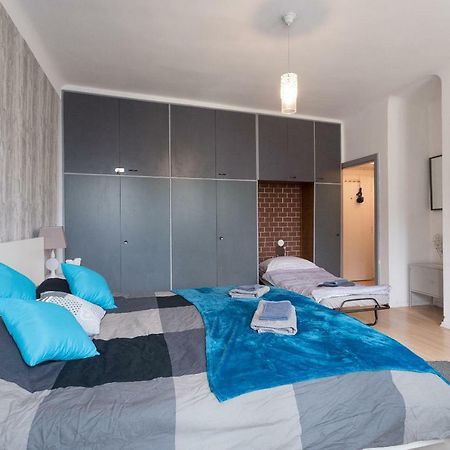 Cute Red Star Studio City Center Viena Exterior foto