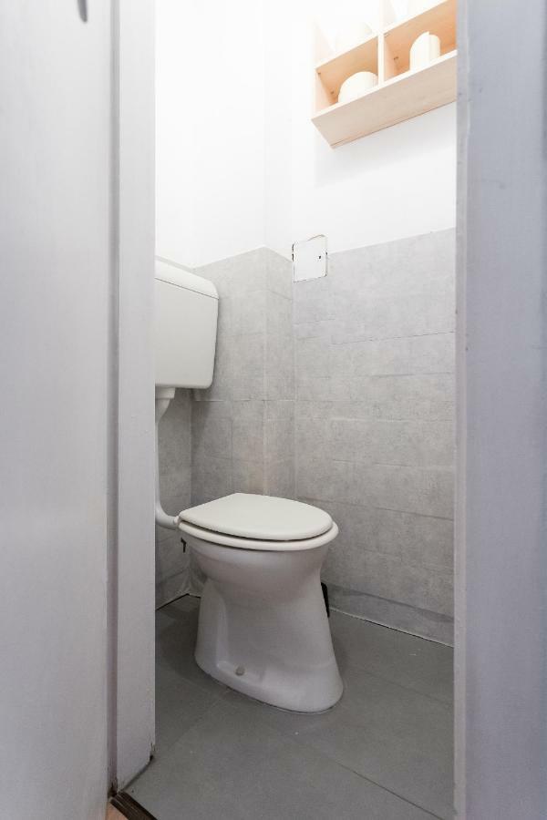 Cute Red Star Studio City Center Viena Exterior foto