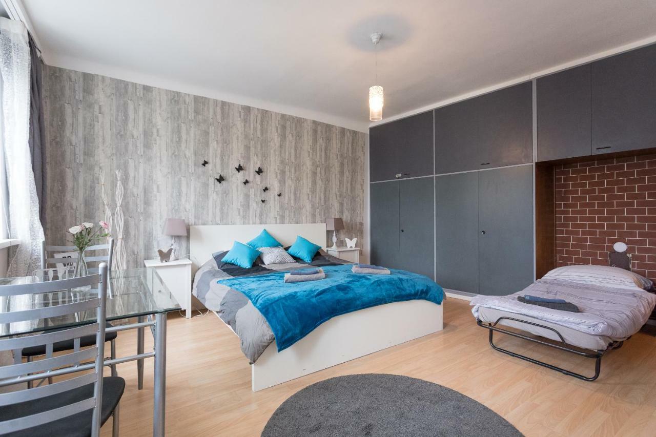 Cute Red Star Studio City Center Viena Exterior foto